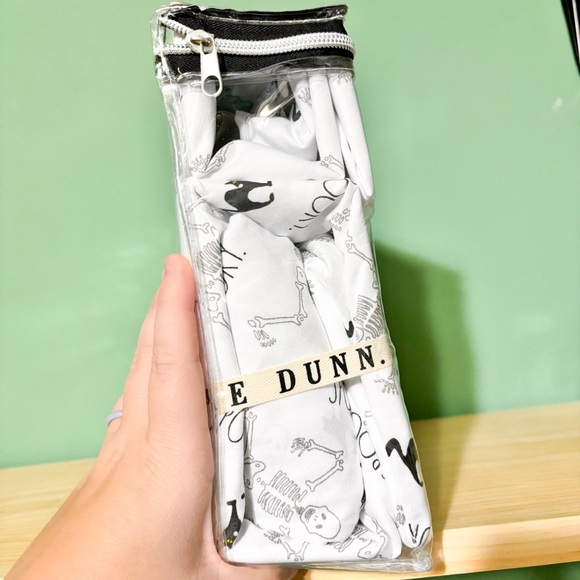 RAE DUNN *NEW* Spooky Skeleton Black Cat Halloween Queen Sheet Set Goth - Picture 7 of 8